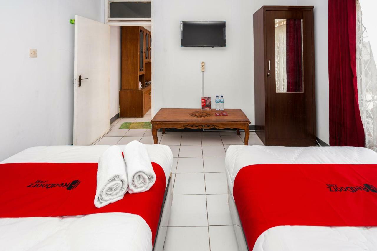 Reddoorz Syariah Near Rsud Cimacan Bogor Ngoại thất bức ảnh