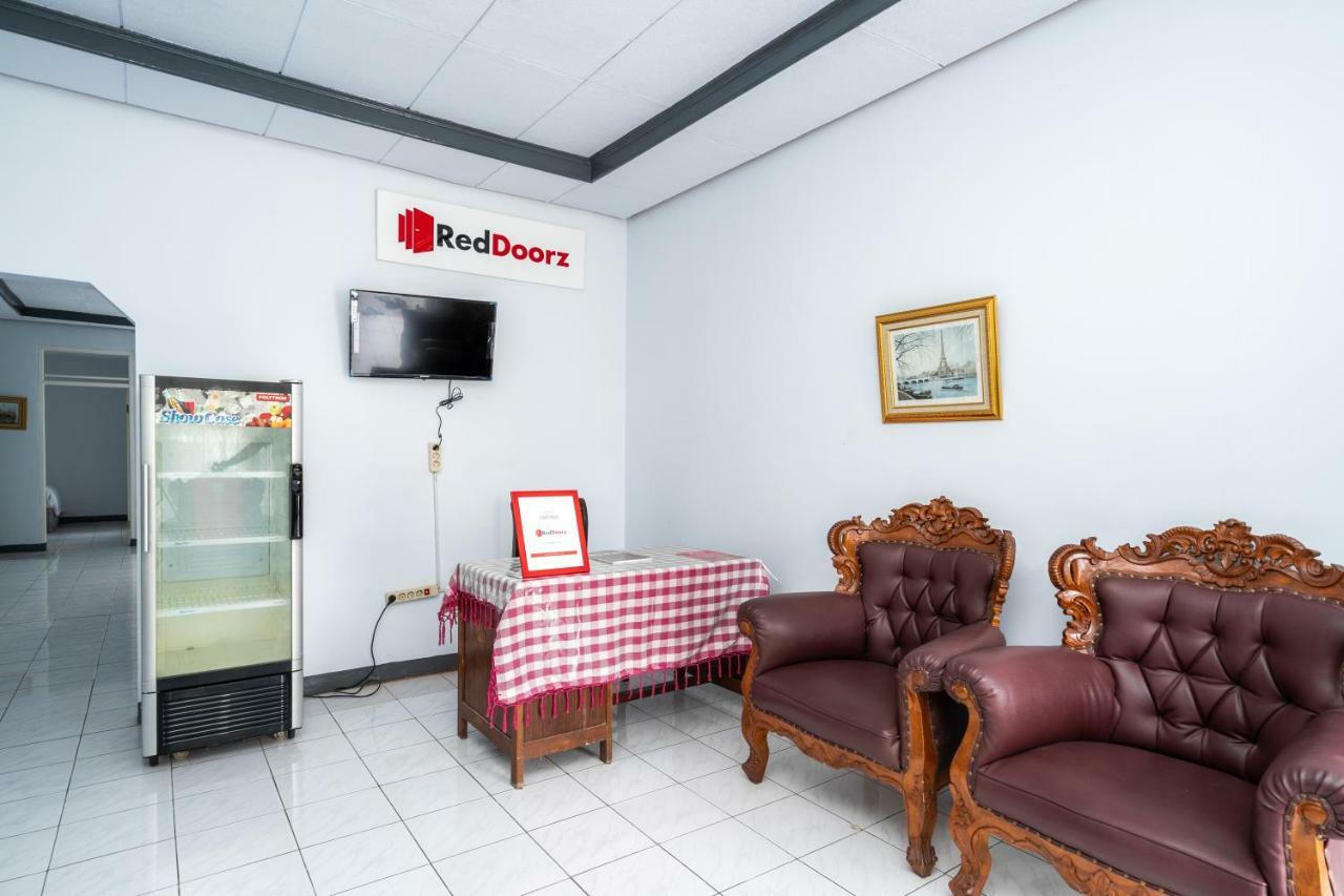 Reddoorz Syariah Near Rsud Cimacan Bogor Ngoại thất bức ảnh