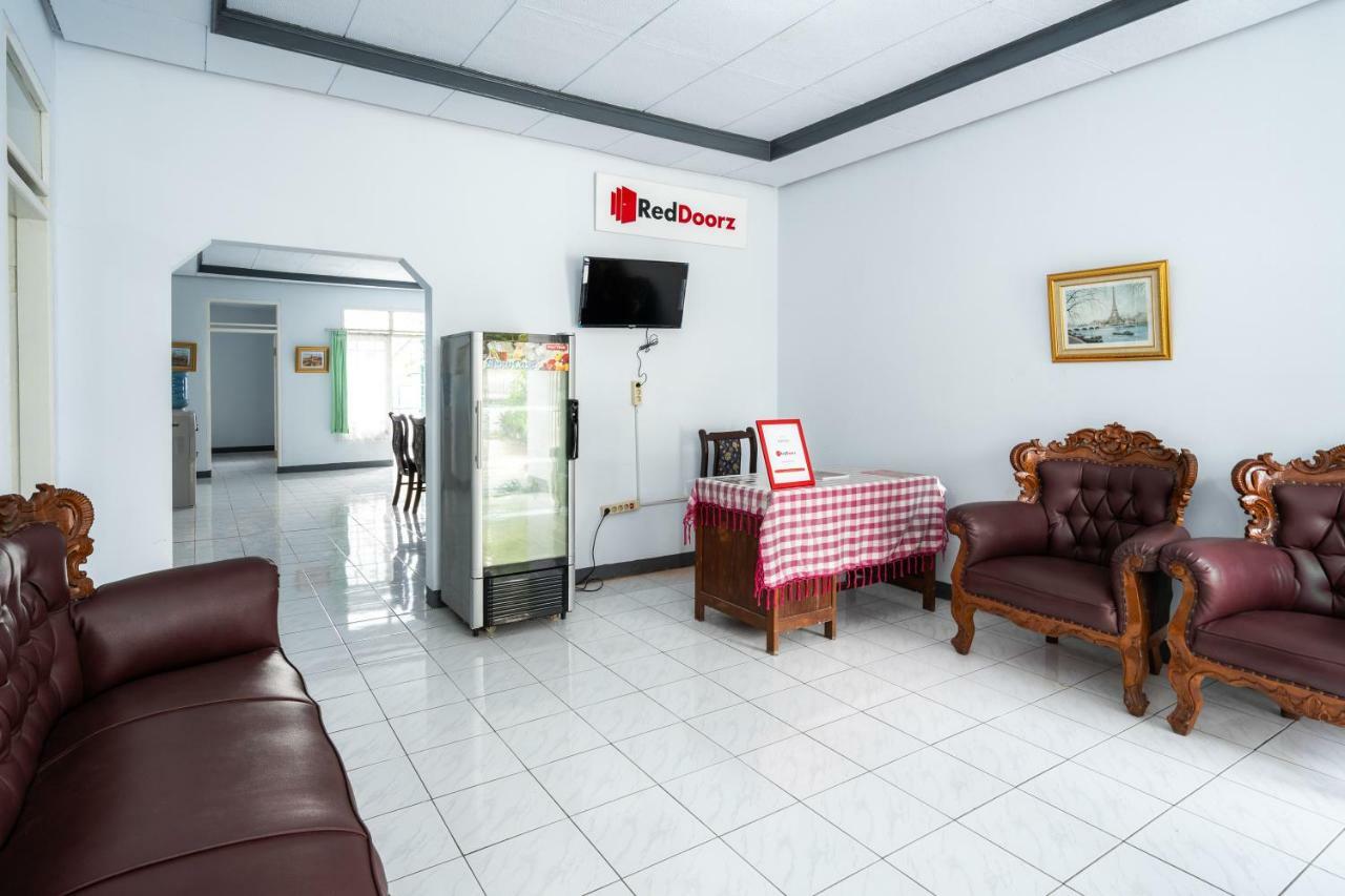 Reddoorz Syariah Near Rsud Cimacan Bogor Ngoại thất bức ảnh